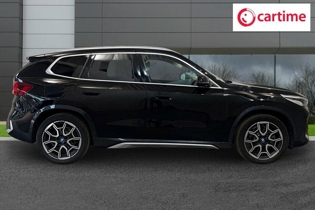 BMW iX1 Suv YG25HAX Black #2