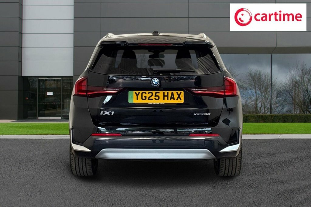 BMW iX1 Suv YG25HAX Black #5