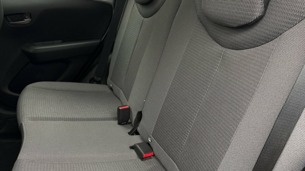 Toyota Aygo 1L X-play Silver #6