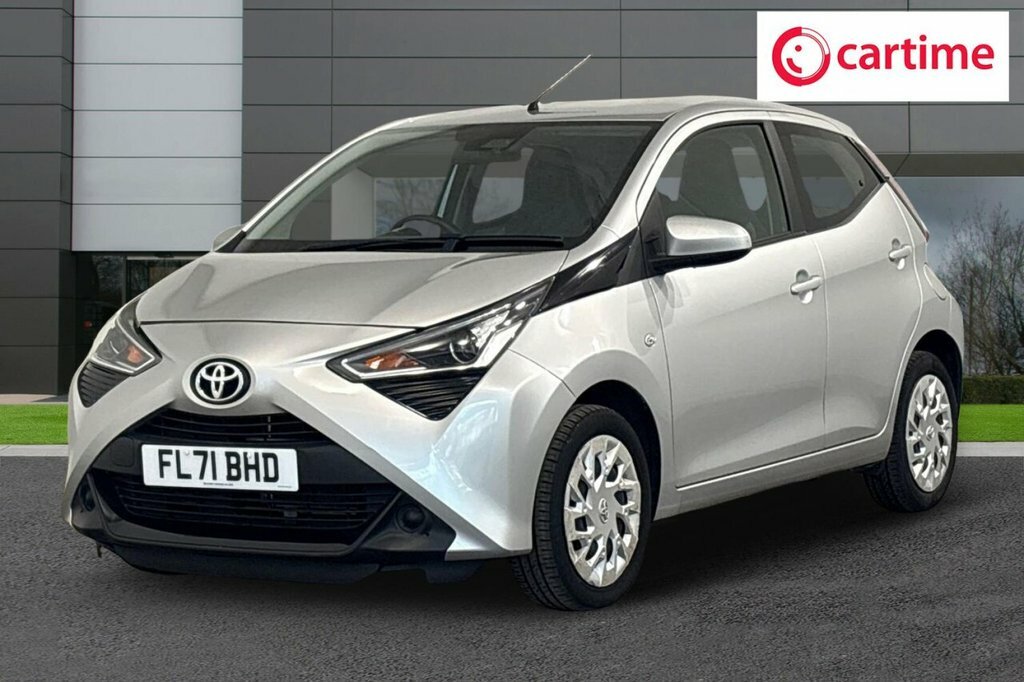 Toyota Aygo 1L X-play FL71BHD Silver #6