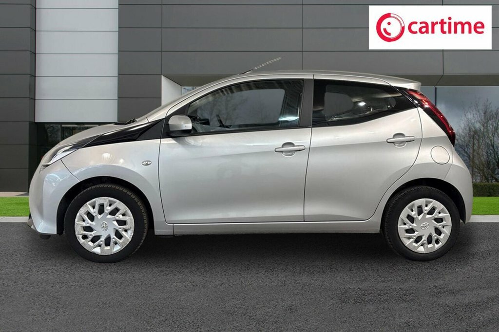 Toyota Aygo 1L X-play FL71BHD Silver #3
