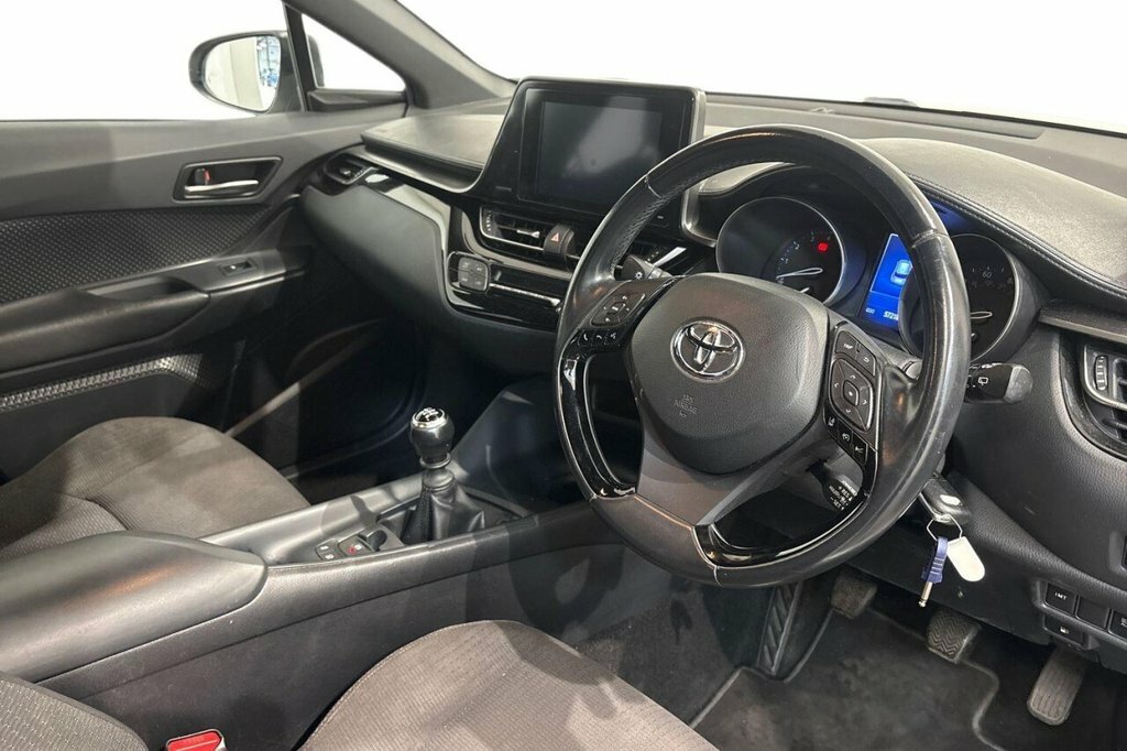 Toyota C-Hr 1.2L Icon White #4