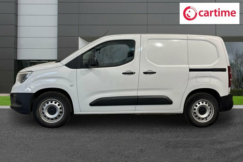 Vauxhall Combo-e Life Mpv White #3