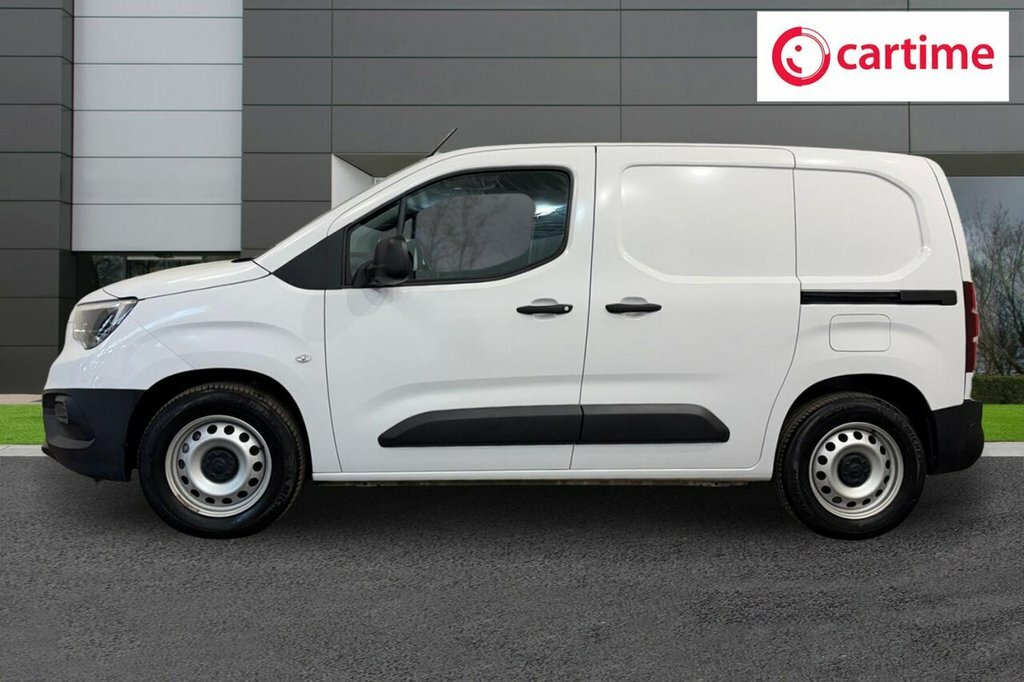 Vauxhall Combo-e Life Mpv White #3