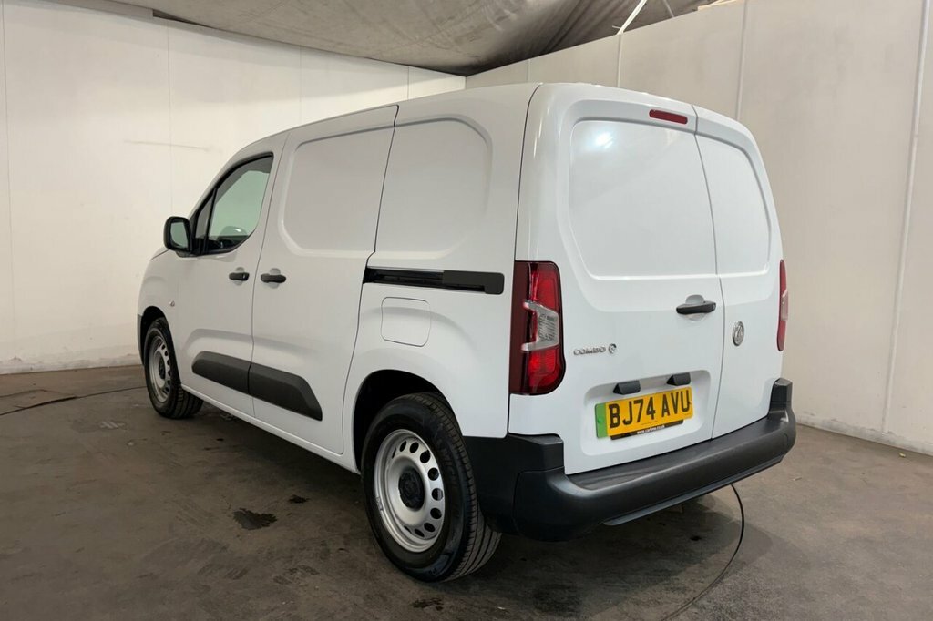Vauxhall Combo-e Life 52Kwh Pro Panel Van Swb 7.4Kw C Blue #26
