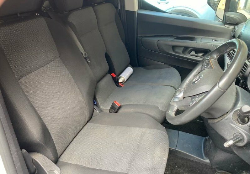 Vauxhall Combo-e Life Mpv White #6