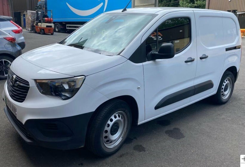 Vauxhall Combo-e Life Mpv White #2
