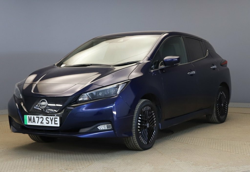 Nissan Leaf Hatchback Blue #2