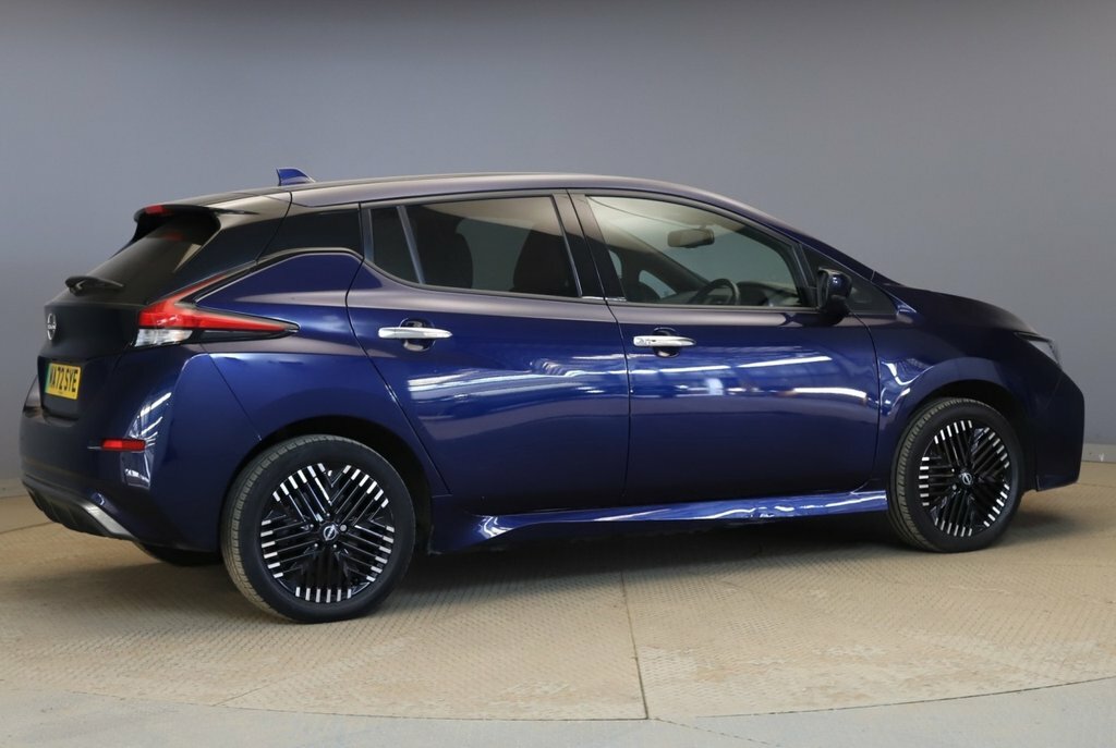 Nissan Leaf Hatchback Blue #6