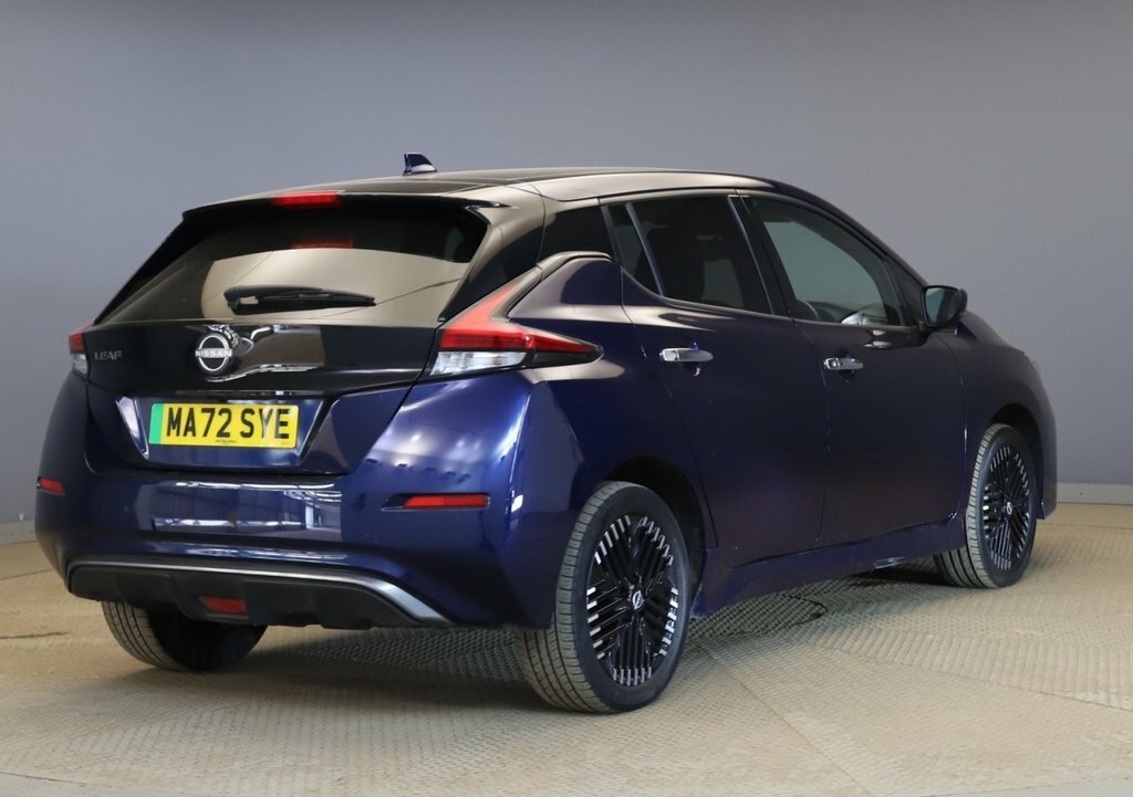Nissan Leaf Hatchback Blue #5