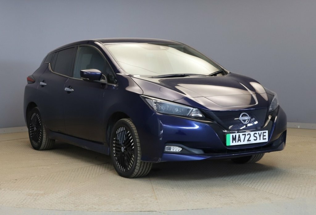Nissan Leaf Hatchback Blue