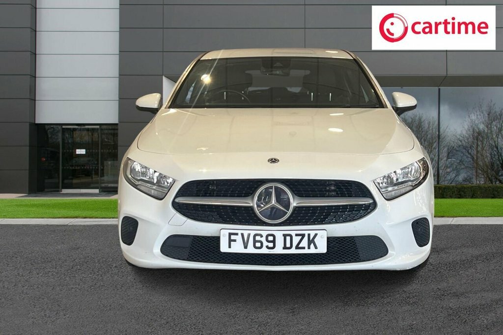 Mercedes-Benz A Class 1.5L Se FV69DZK White #4