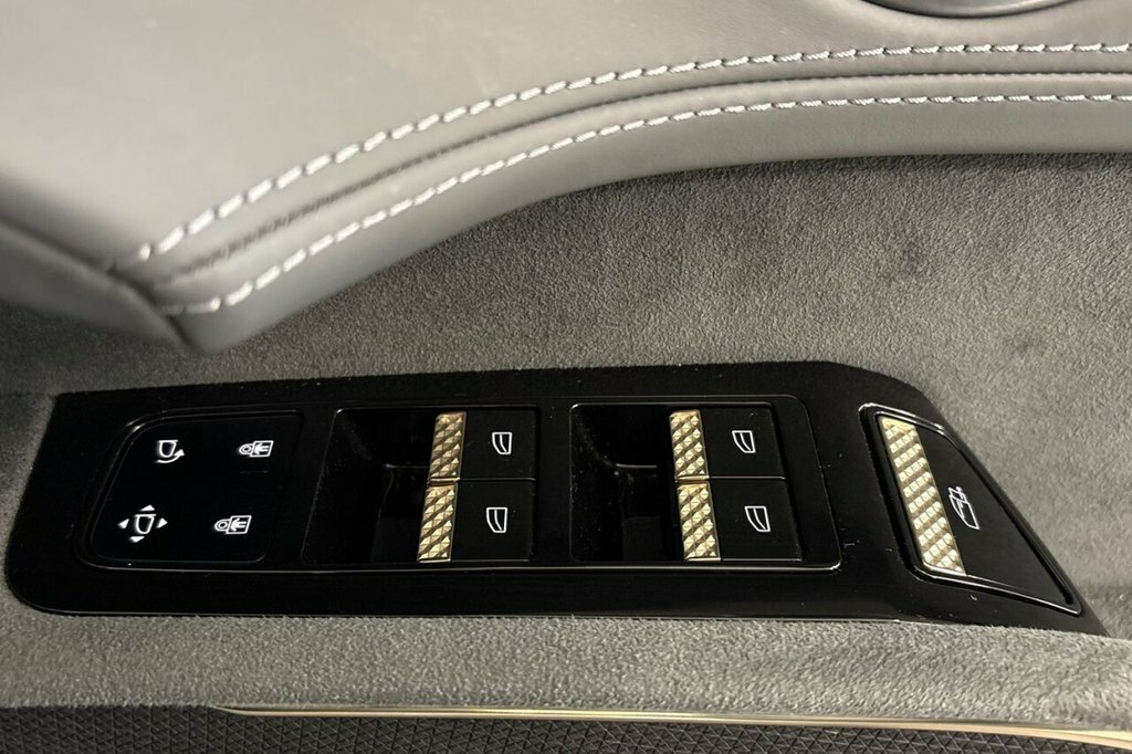 Lotus Eletre R Black #27
