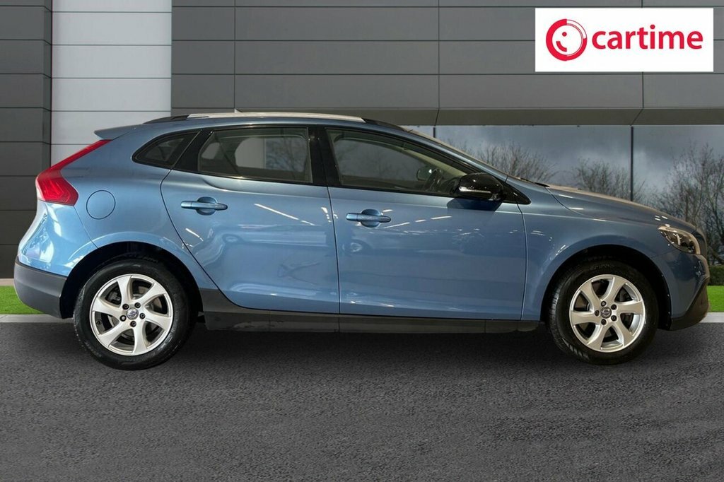 Volvo V40 Cross Country 2L Se Blue #2