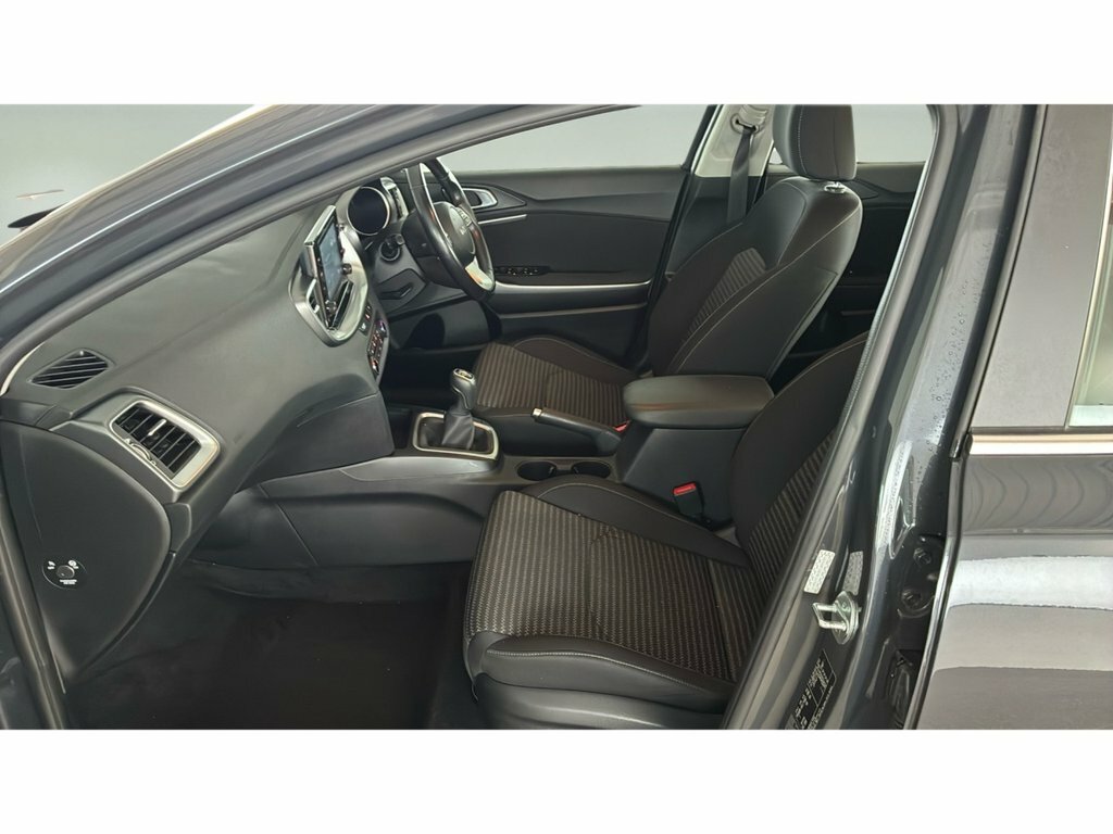 Kia Xceed 1L 2 Grey #6