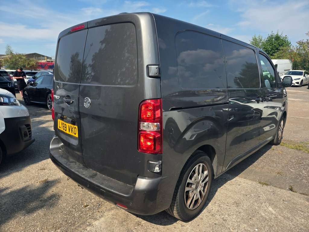 Vauxhall Vivaro 1.5L Sportive Grey #4