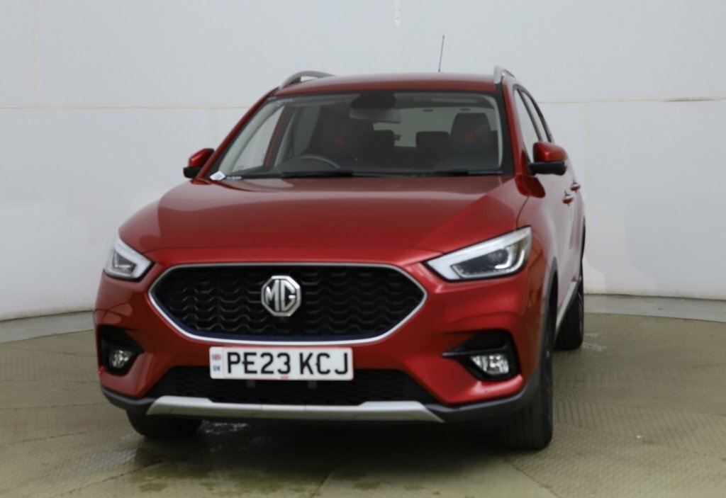 MG ZS 1L Exclusive Red #3