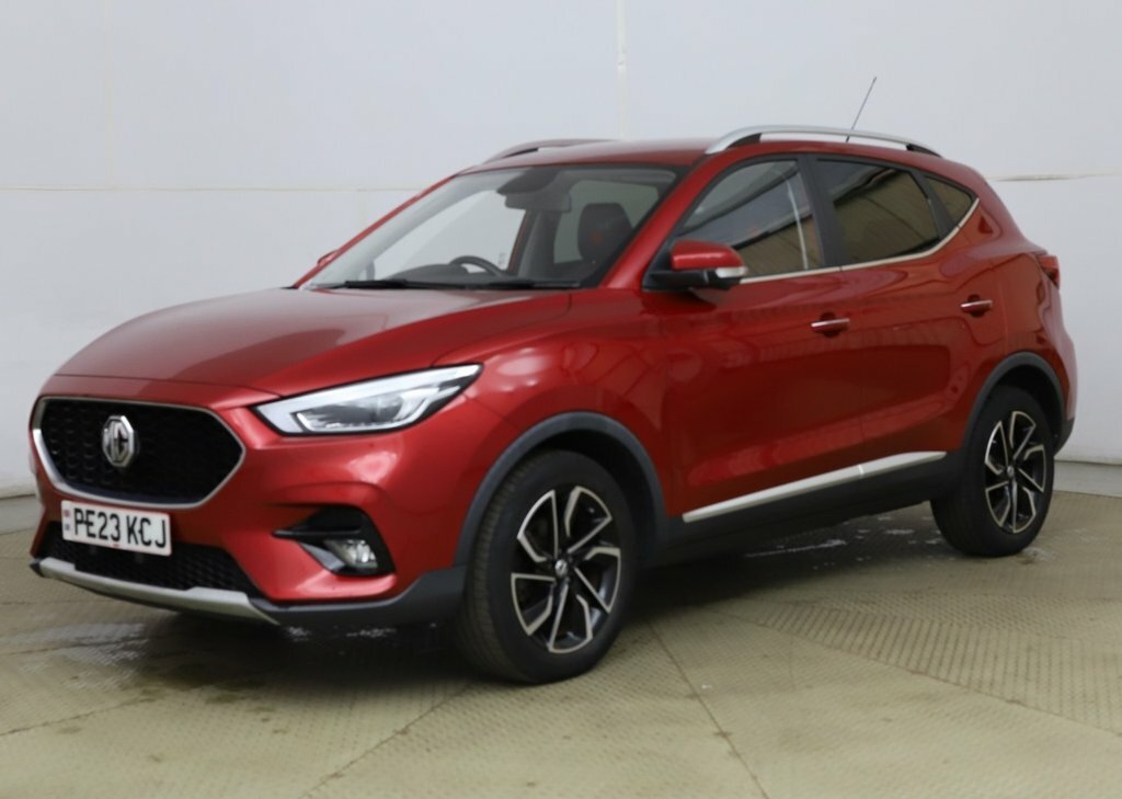 MG ZS 1L Exclusive Red #2