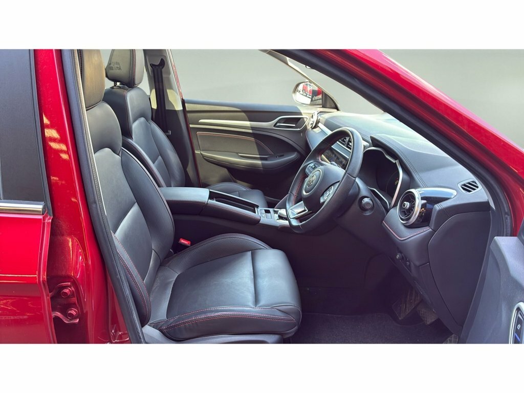 MG ZS Suv Red #5