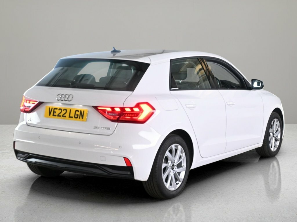 Audi A1 1L Sport White #3