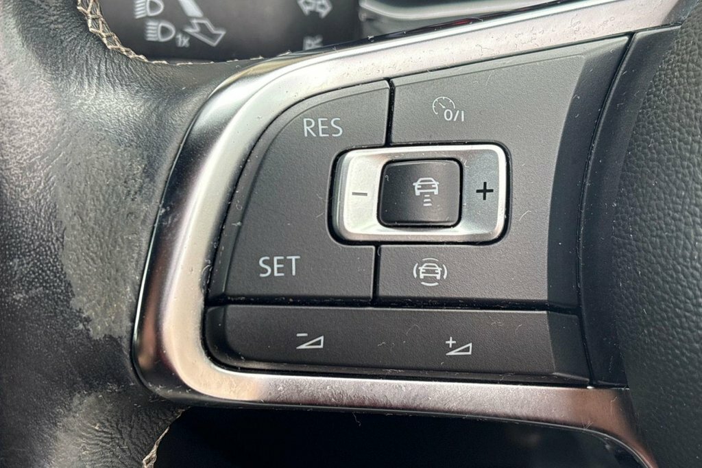 Volkswagen T-Roc Active Grey #21