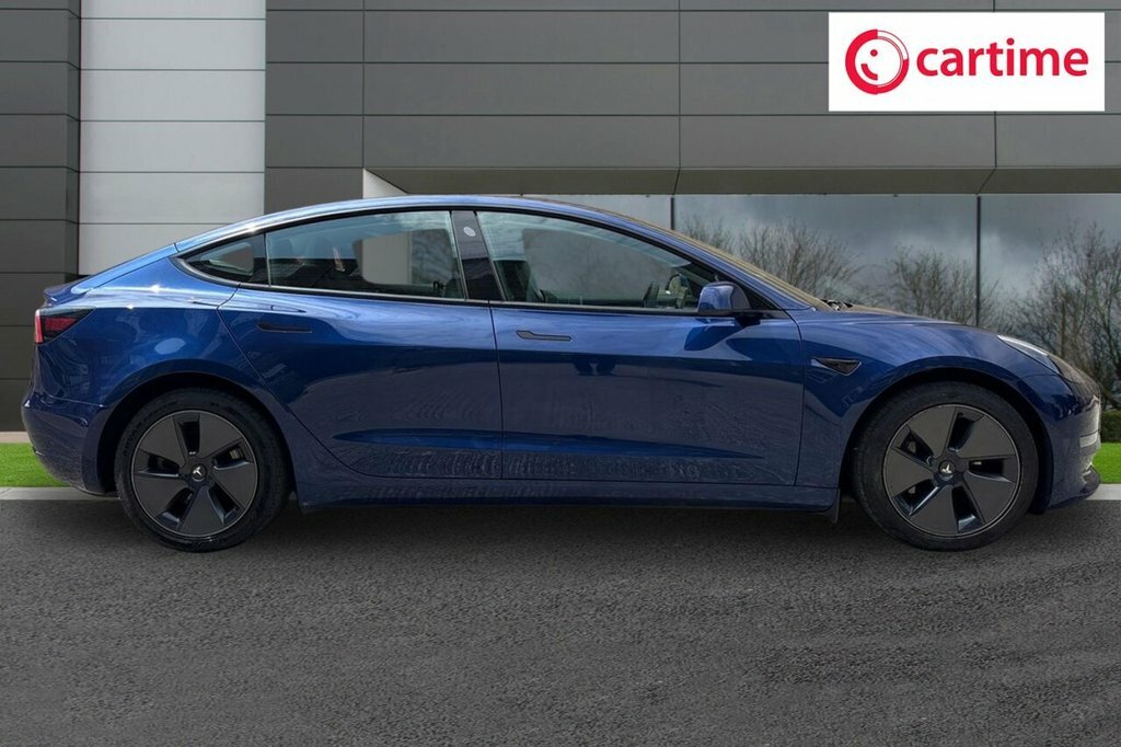 Tesla Model 3 Saloon Blue #2