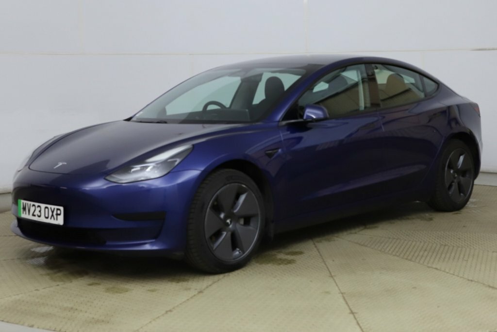 Tesla Model 3 Saloon Blue #3
