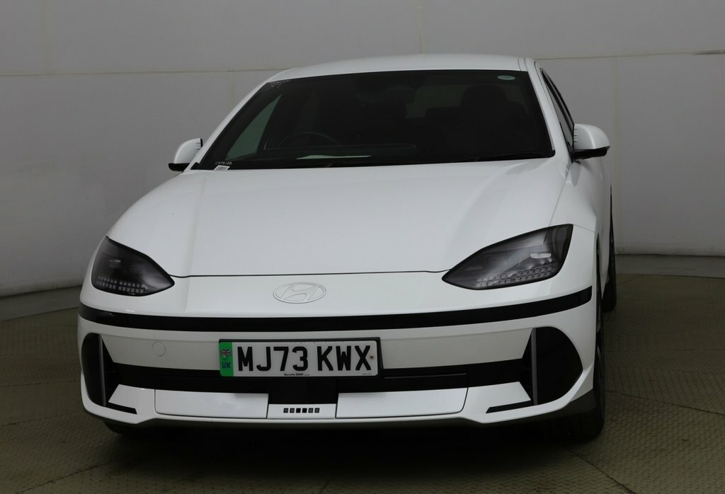 Hyundai Ioniq 6 Saloon White #3