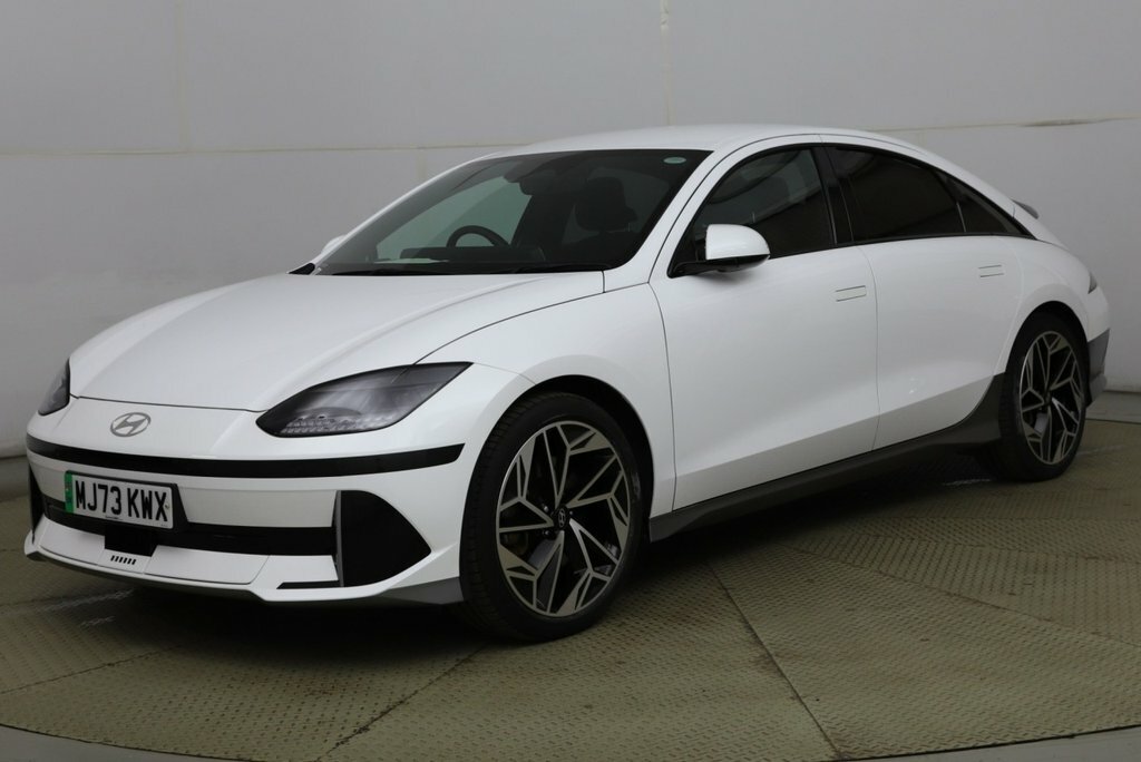 Hyundai Ioniq 6 Saloon White #2