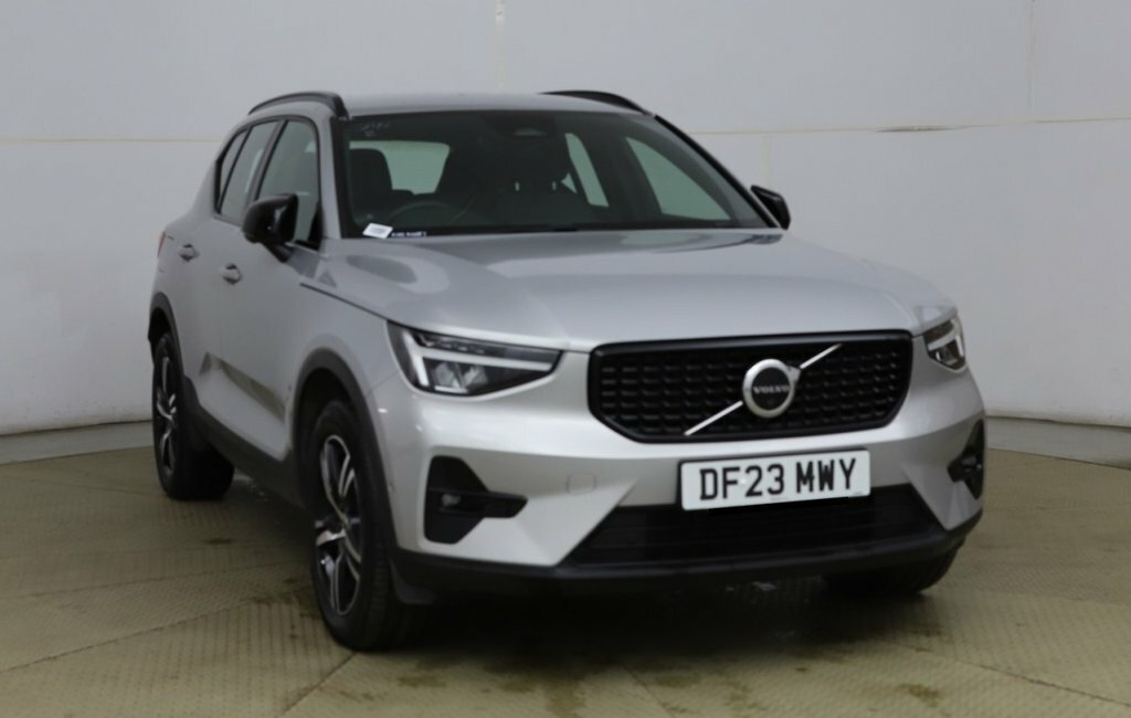 Volvo XC40 2L Plus Dark Silver