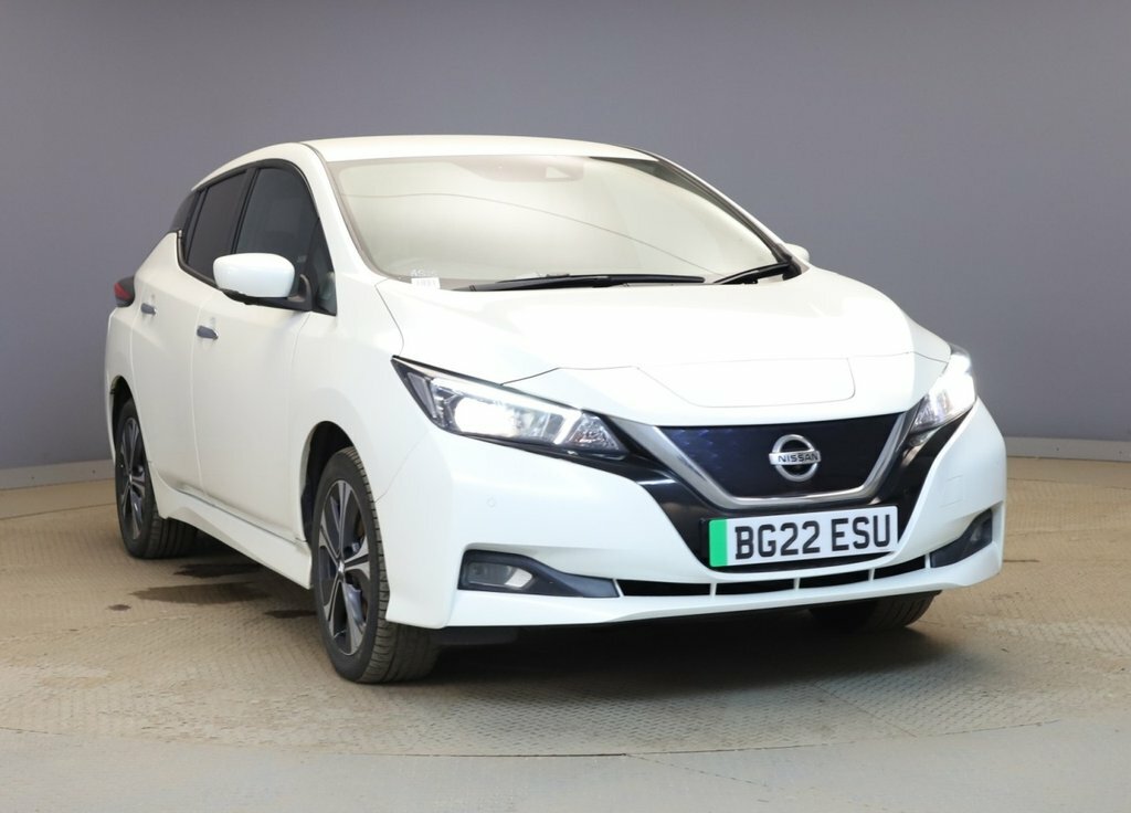 Nissan Leaf Hatchback White
