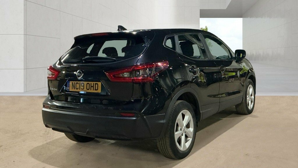 Nissan Qashqai 1.3L Acenta Premium Black #3