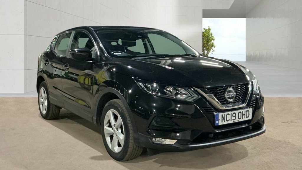 Nissan Qashqai 1.3L Acenta Premium Black