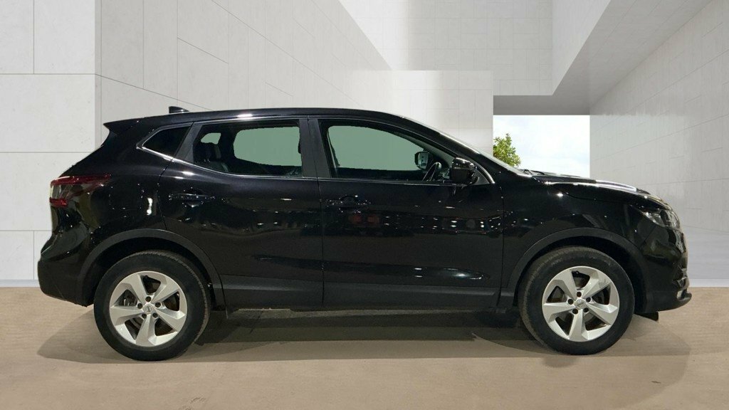 Nissan Qashqai 1.3L Acenta Premium Black #5