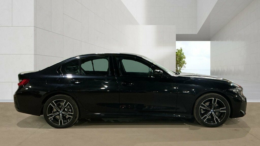 BMW 3 Series 2L M Sport Black #5
