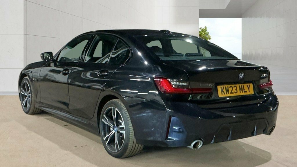 BMW 3 Series 2L M Sport Black #4