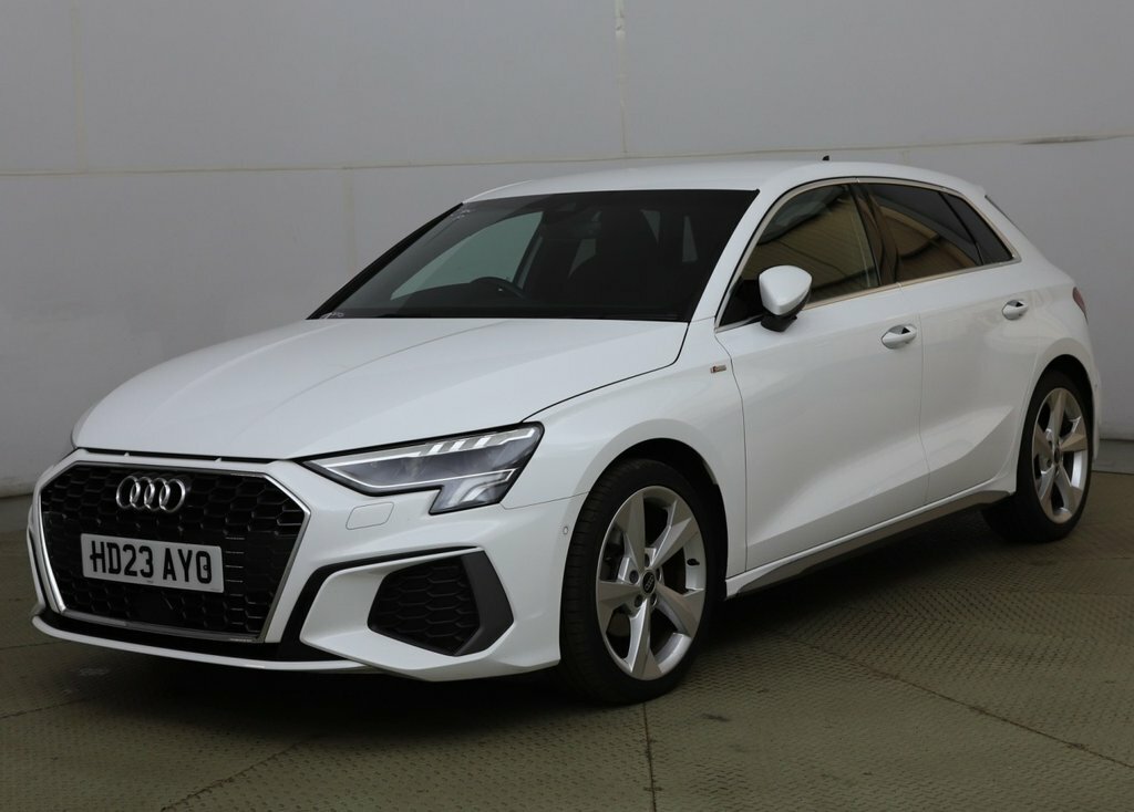 Audi A3 1L S Line White #2