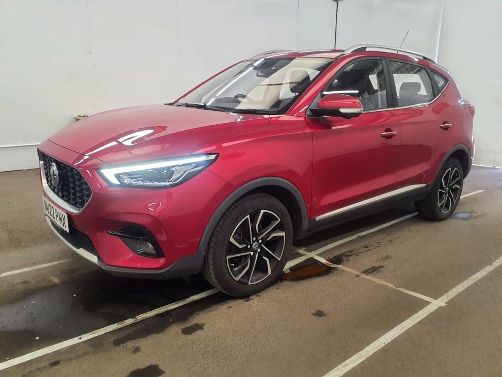MG ZS 1L Exclusive Red #2