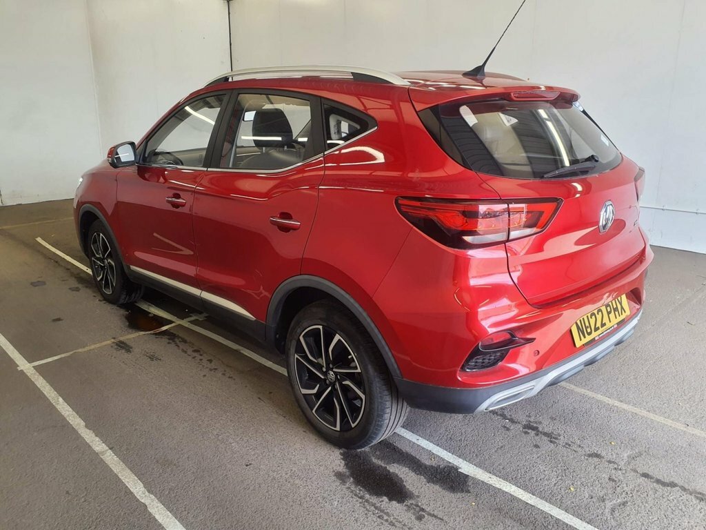 MG ZS 1L Exclusive Red #5
