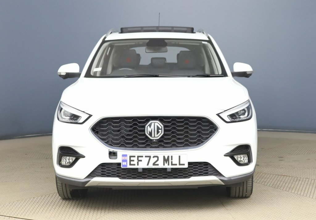 MG ZS 1L Exclusive White #3