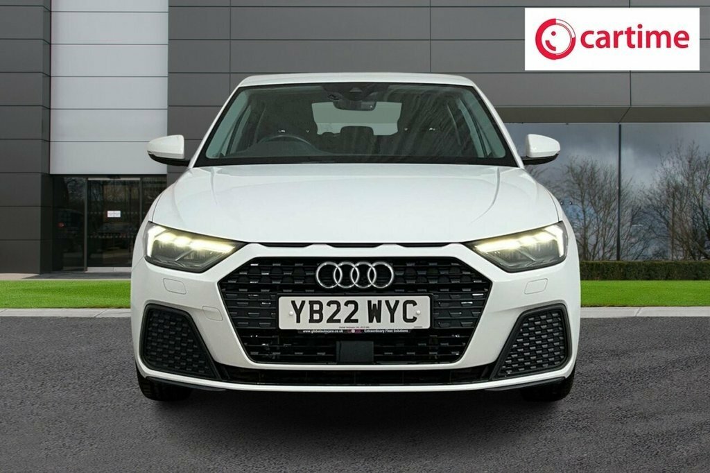 Audi A1 1L Technik White #5