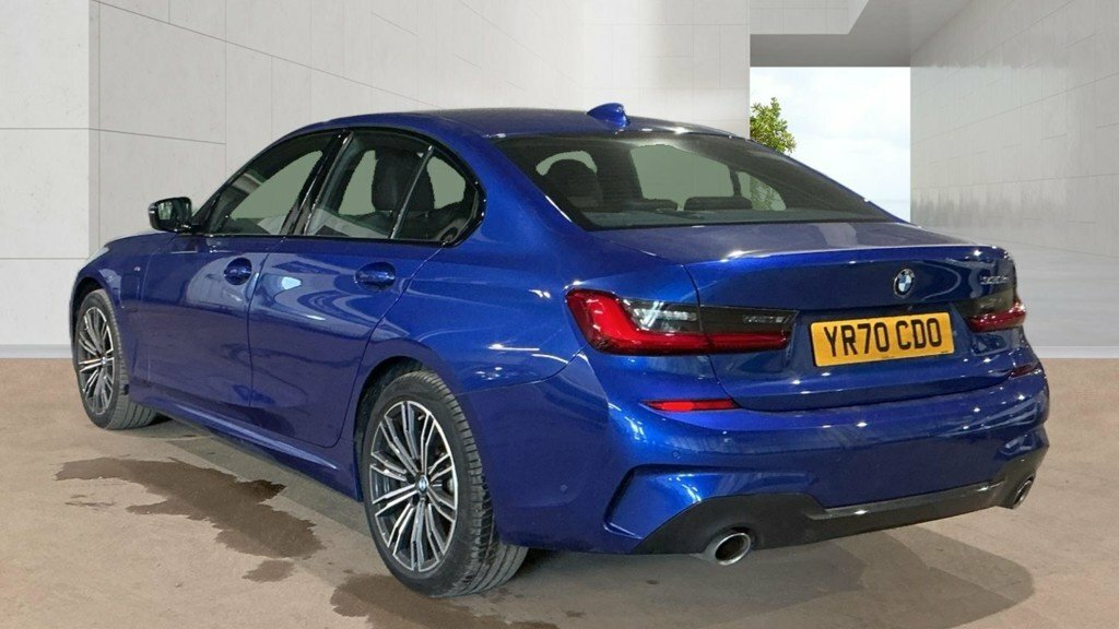 BMW 3 Series 2L M Sport Blue #4