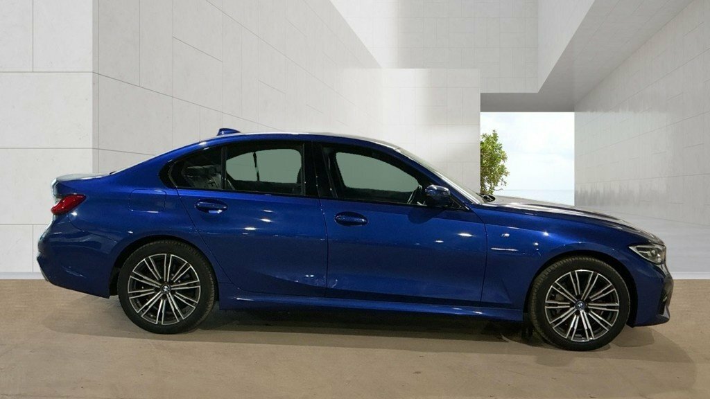 BMW 3 Series 2L M Sport Blue #5
