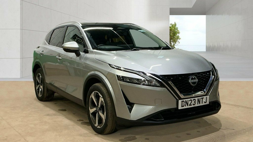 Nissan Qashqai 1.3L N-connecta Silver