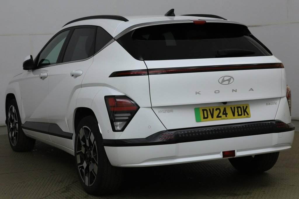Hyundai Kona Suv White #5