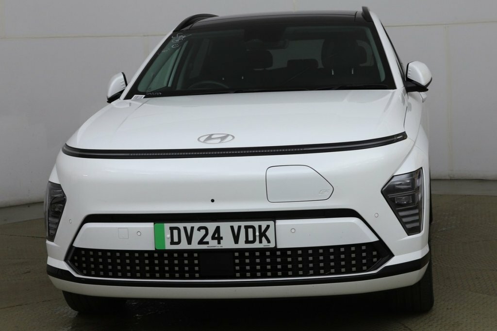 Hyundai Kona Suv White #3