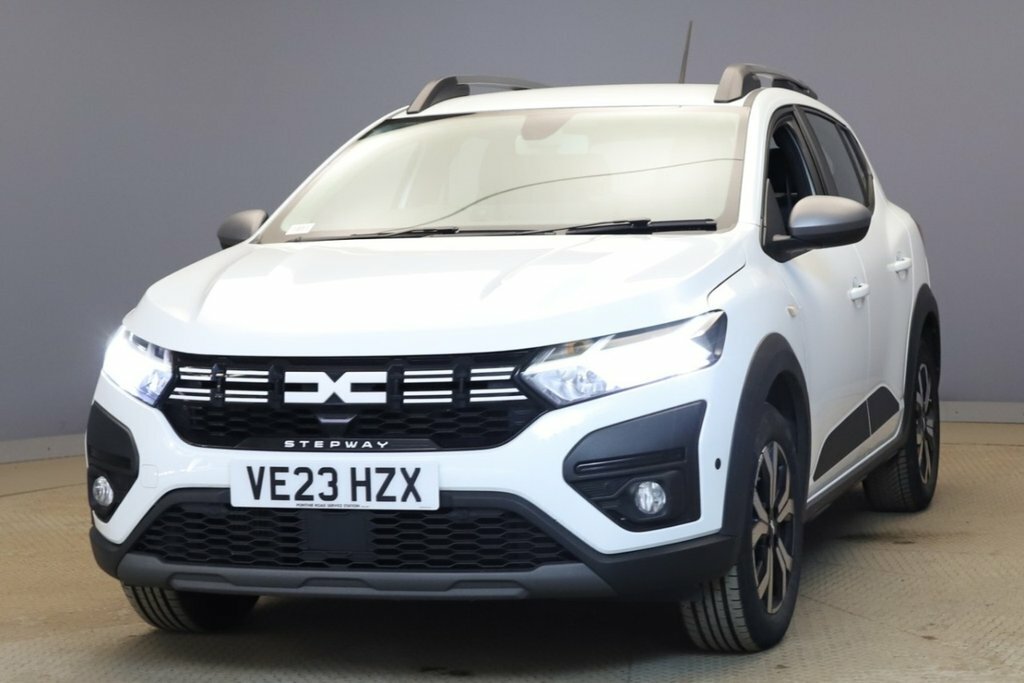 Dacia Sandero Stepway 1L Journey White #2