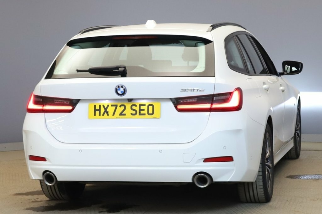 BMW 3 Series 2L Sport White #4