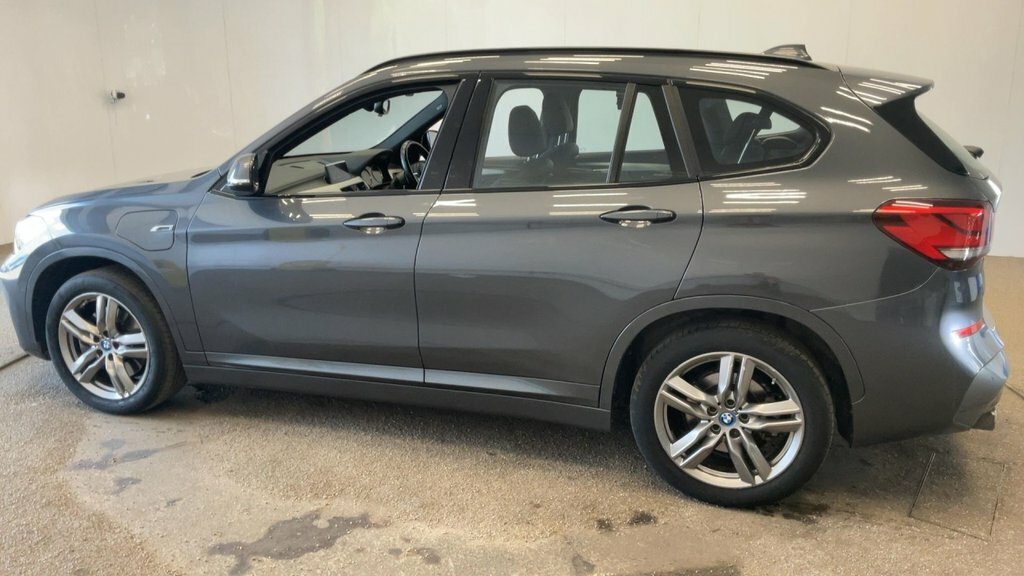 BMW X1 1.5L M Sport Grey #4