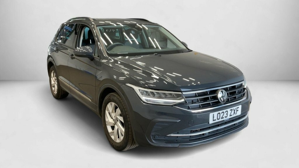Volkswagen Tiguan 1.5L Life Grey